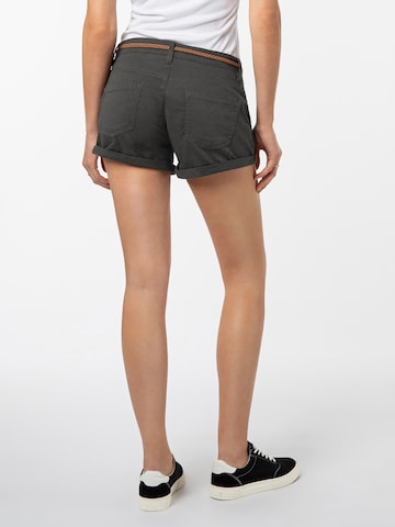 Sublevel Regular Shorts in Grau