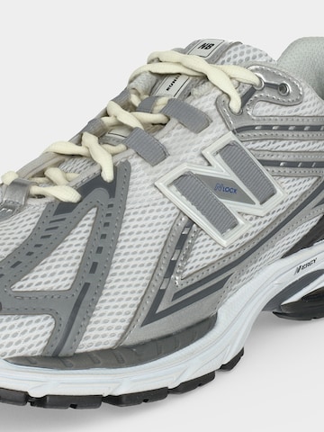 new balance - Sapatilhas baixas em cinzento