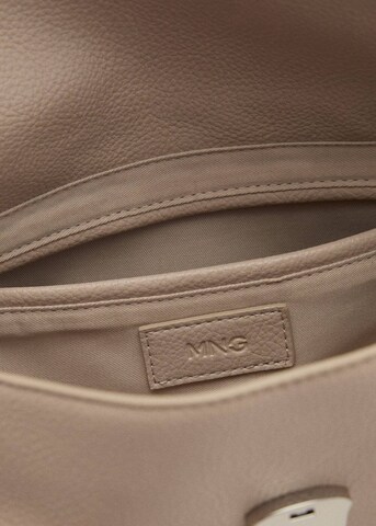 MANGO Schultertasche 'Siena' in Beige