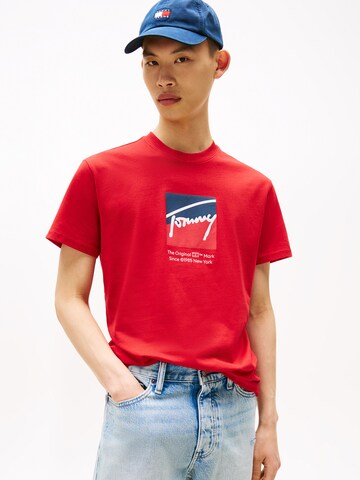 Tommy Jeans Shirt in Red: front