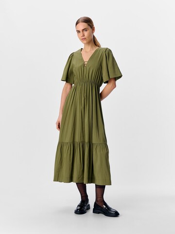 Robe 'CELINE' OBJECT en vert : devant