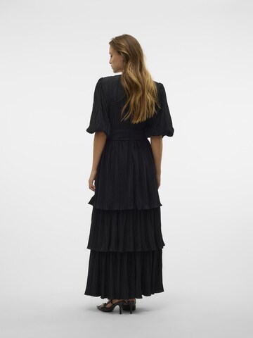 Robe de cocktail 'Kaja' VERO MODA en noir