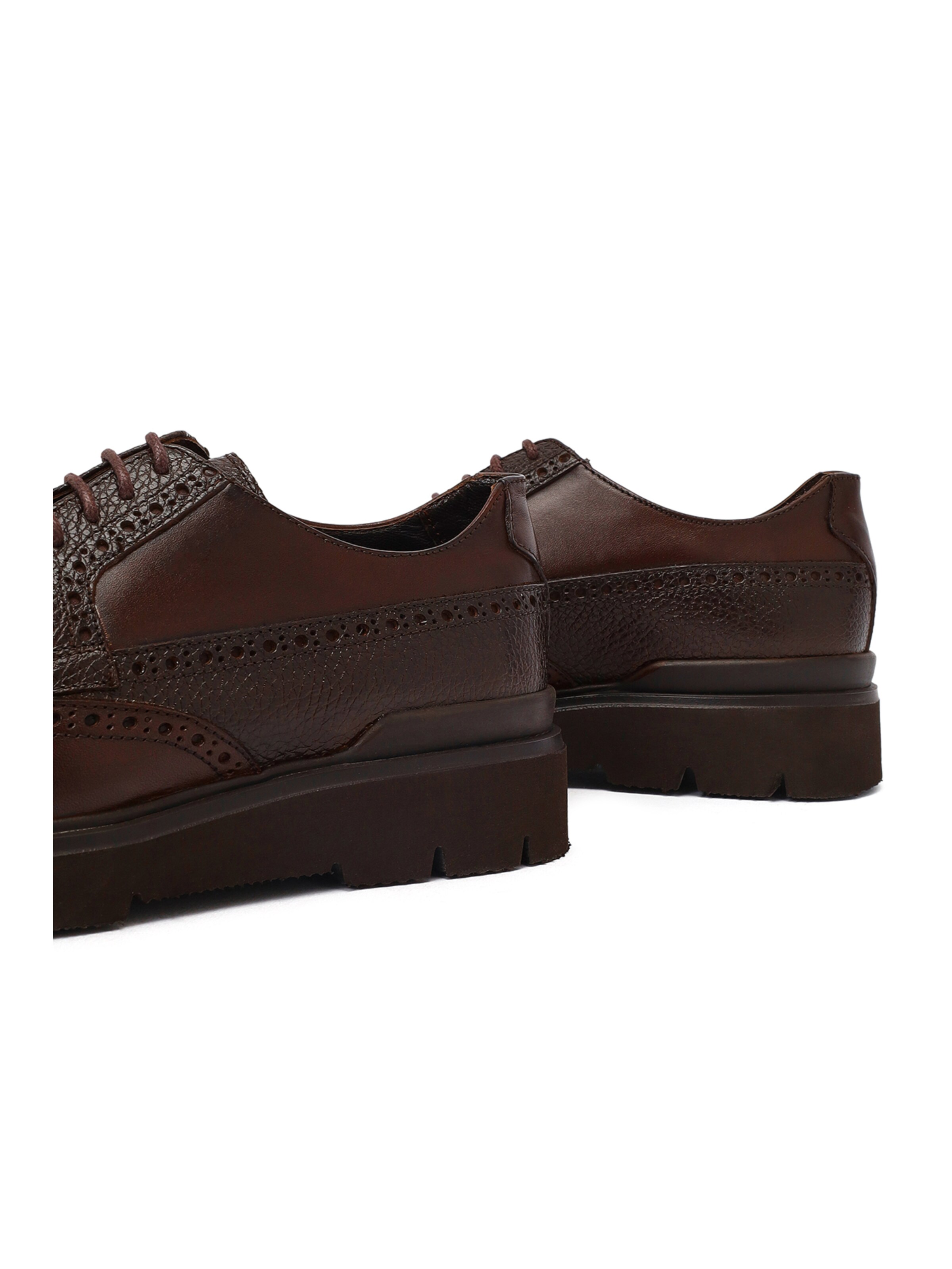 Scarpa stringata di Derimod in marrone