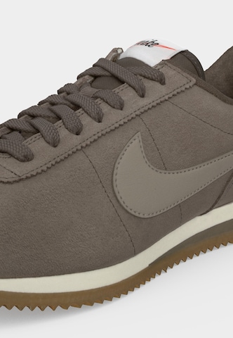 pelēks Nike Sportswear Zemie brīvā laika apavi 'Cortez'