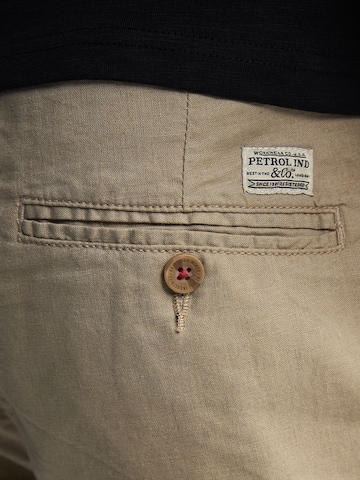 PETROL INDUSTRIES MEN Regular Chinobyxa i beige