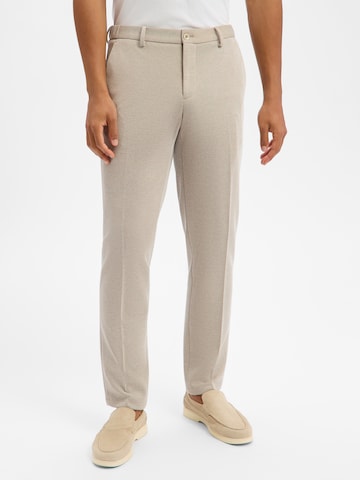 Thomas Goodwin Regular Hose in Beige: Vorderseite