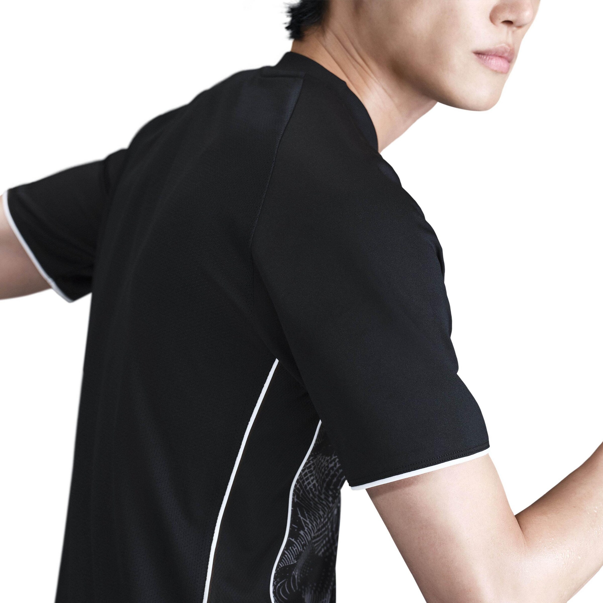 NIKE Funktionsshirt 'Academy+' in Schwarz