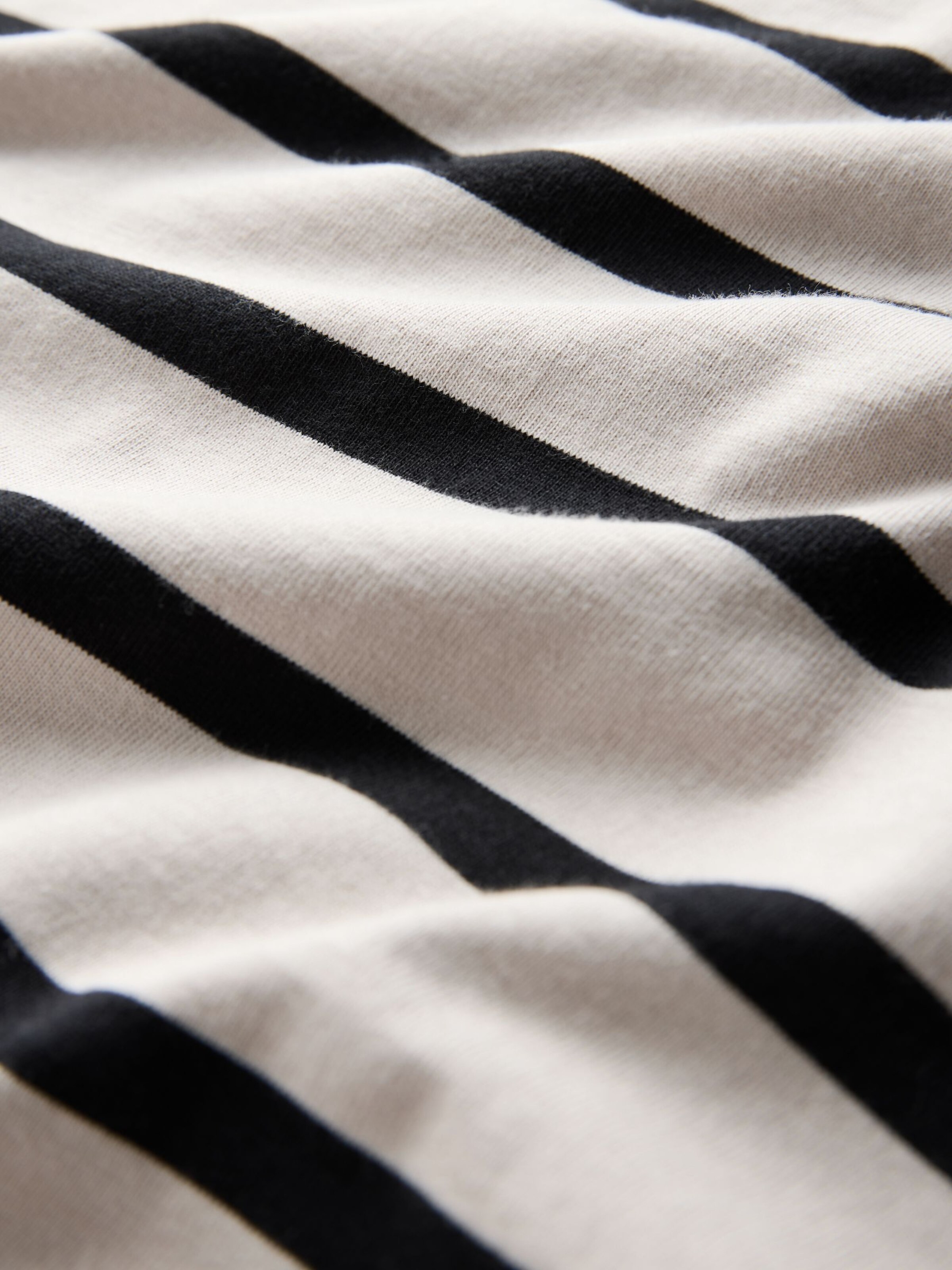 The Set Shirt in Beige