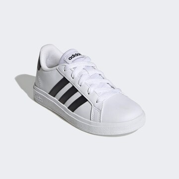 ADIDAS PERFORMANCE Sportschoen 'Grand Court' in Wit