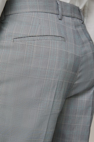 STRELLSON Regular Pleated Pants 'Luc' in Grey