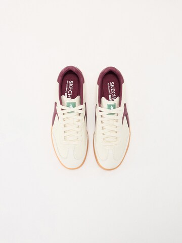 balts SKECHERS Zemie brīvā laika apavi 'HOTSHOT - PYKE'