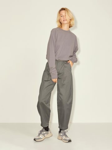 JJXX Loose fit Pleat-front trousers 'JXZOE' in Grey