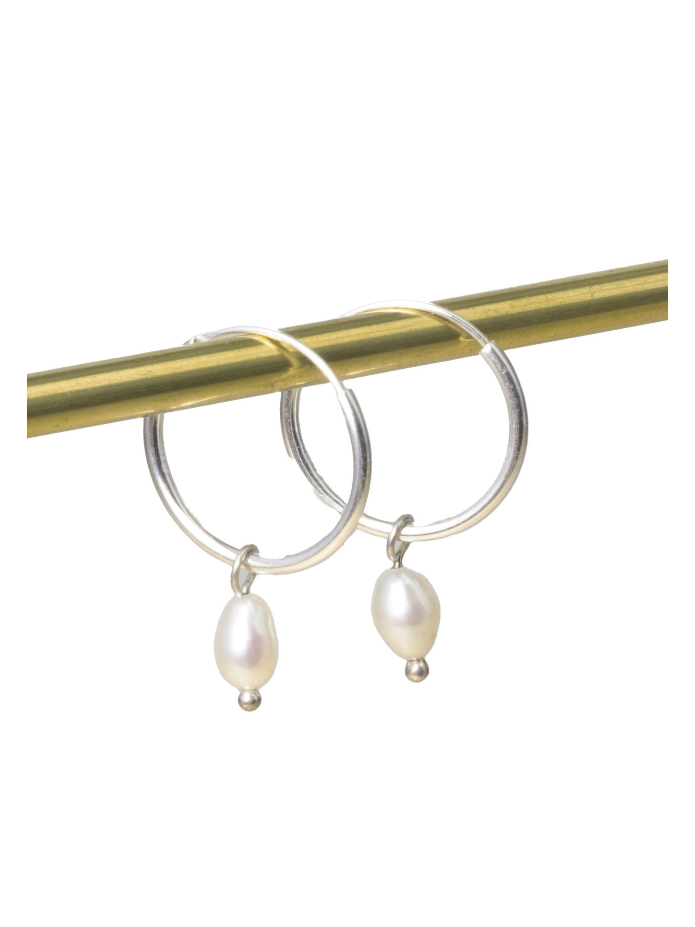 fejn Oorbellen 'Pearl Hoop' in Zilver: voorkant