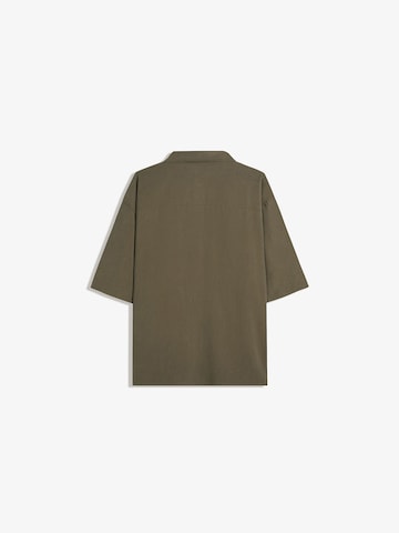 Bershka Comfort fit Button Up Shirt in Green