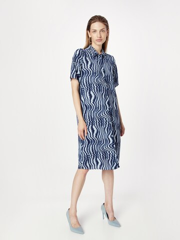 Robe-chemise Monki en bleu : devant