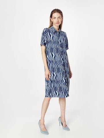 Robe-chemise Monki en bleu : devant