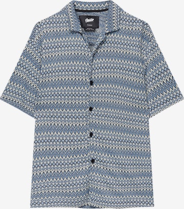 Pull&Bear Regular fit Button Up Shirt in Blue: front