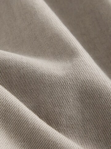 Next Loosefit Hose in Braun