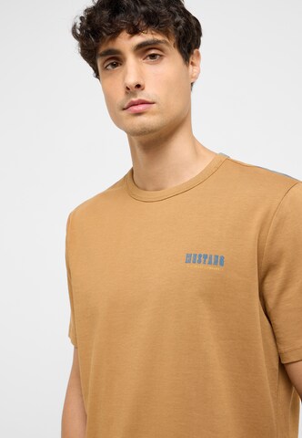 MUSTANG T-Shirt 'Style Austin' in Braun
