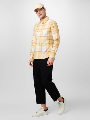 s.Oliver Slim fit Button Up Shirt in Yellow