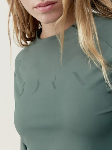 Born Living Yoga Sportief sweatshirt ' Saga ' in Groen