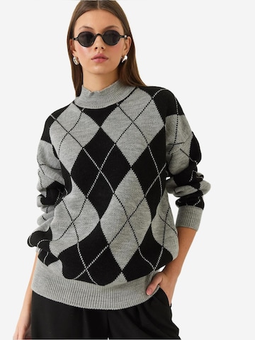 Pullover di Bianco Lucci in grigio