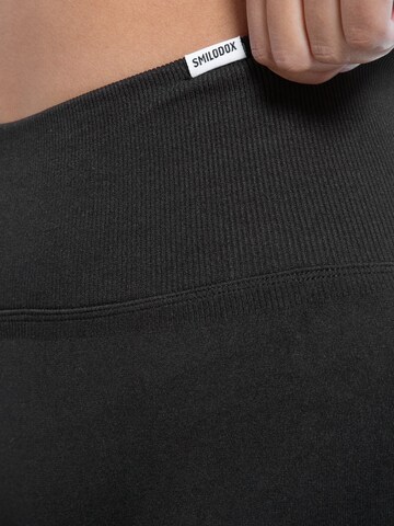 Skinny Pantalon de sport 'Elin' Smilodox en noir