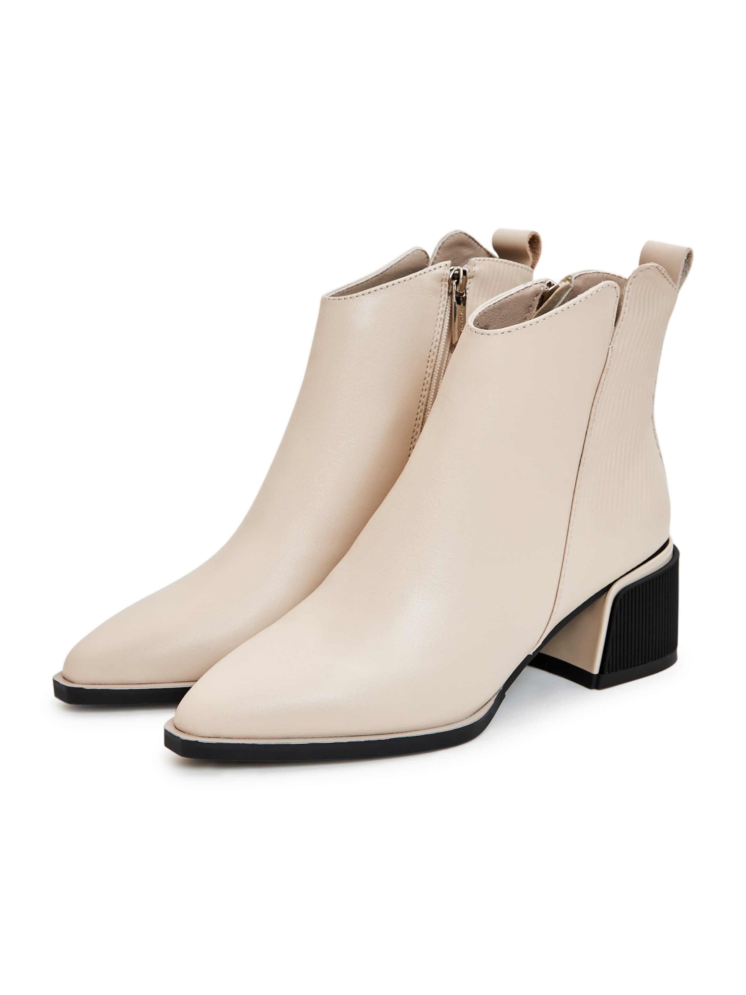 CESARE GASPARI Booties in Beige