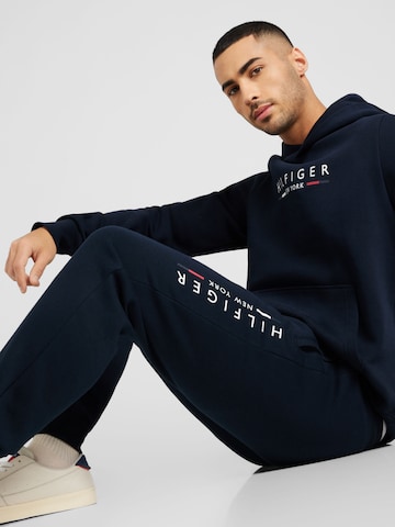 TOMMY HILFIGER Joggingdragt i blå