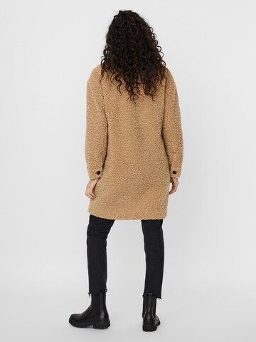 VERO MODA Between-seasons coat 'Kyliefilucca' in Brown