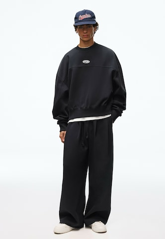 Wide Leg Pantalon à pince Bershka en bleu