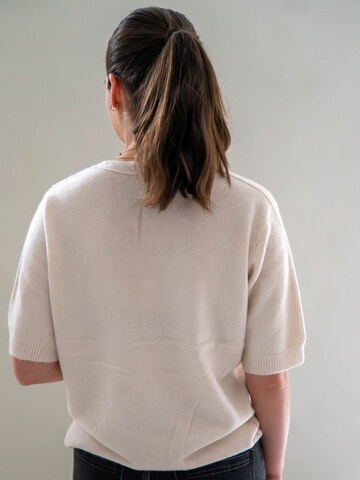 WEARABLE STORIES Trui 'Rune' in Beige