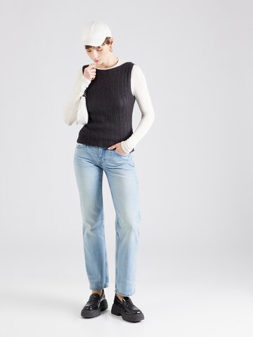 WEEKDAY Knitted top 'Geena' in Grey