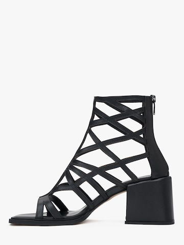 Sandalo '53-921' di Estro in nero