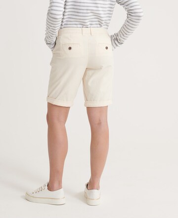 Superdry Regular shorts in Beige: predná strana