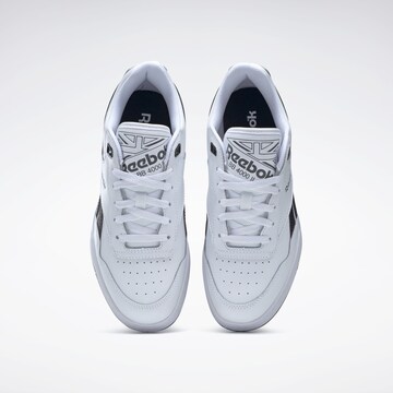 Sneaker bassa 'BB 4000 II' di Reebok in bianco