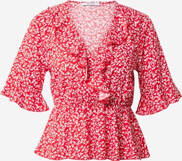 ABOUT YOU Shirt 'Tabea' in Rood: voorkant