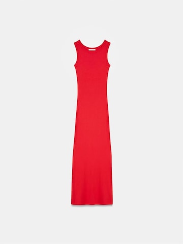 Dilvin Dress in Red: front