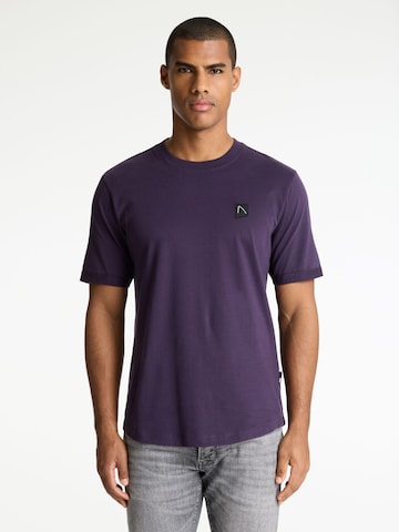 T-Shirt 'Brody' CHASIN' en violet : devant