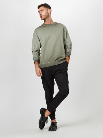 BE EDGY Regular Fit Sweatshirt in Grün