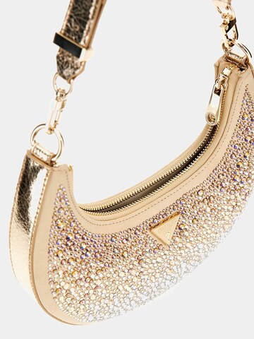 GUESS Schultertasche 'Sofia Strass' in Gold