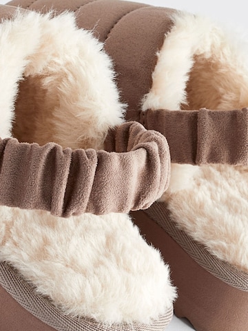 Pantoufle Next en marron