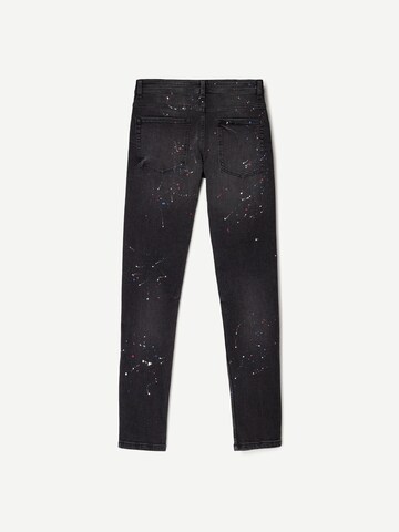 Bershka Skinny Farkut värissä musta