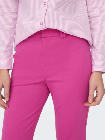 Flared Pantaloni con piega frontale 'PEACH' di ONLY in rosa