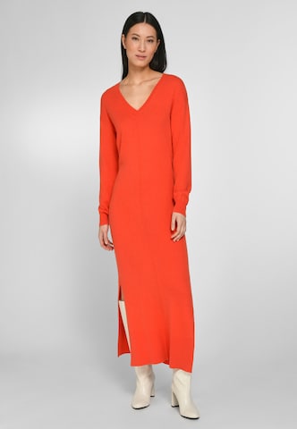 include Gebreide jurk in Oranje: voorkant