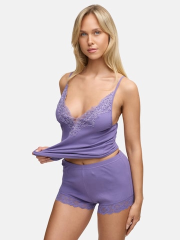 Tazzio - Pijama de pantalón corto 'F909' en lila