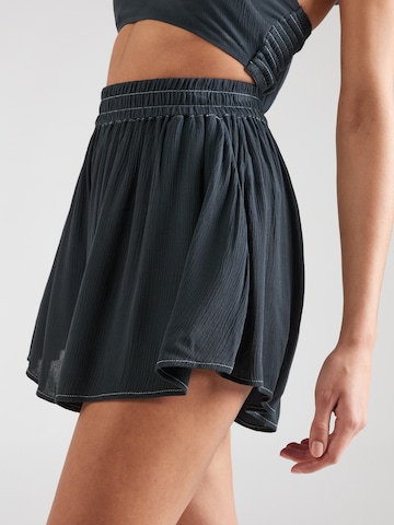 Kamila Šikl Szeroka nogawka Spodnie 'Florence' w kolorze czarny