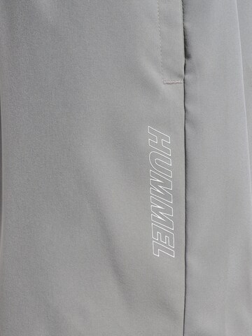 Regular Pantalon Hummel en gris