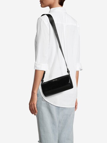 Calvin Klein Crossbody Bag in Black