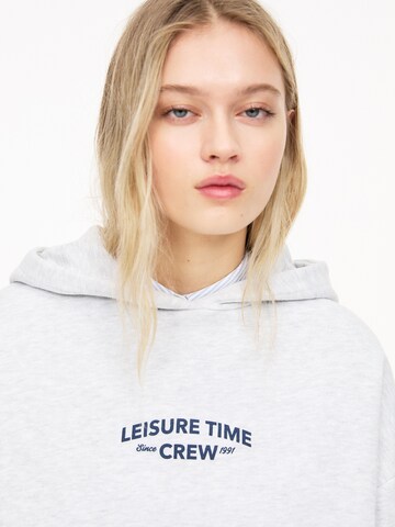 Pull&Bear Sweatshirt in Grau